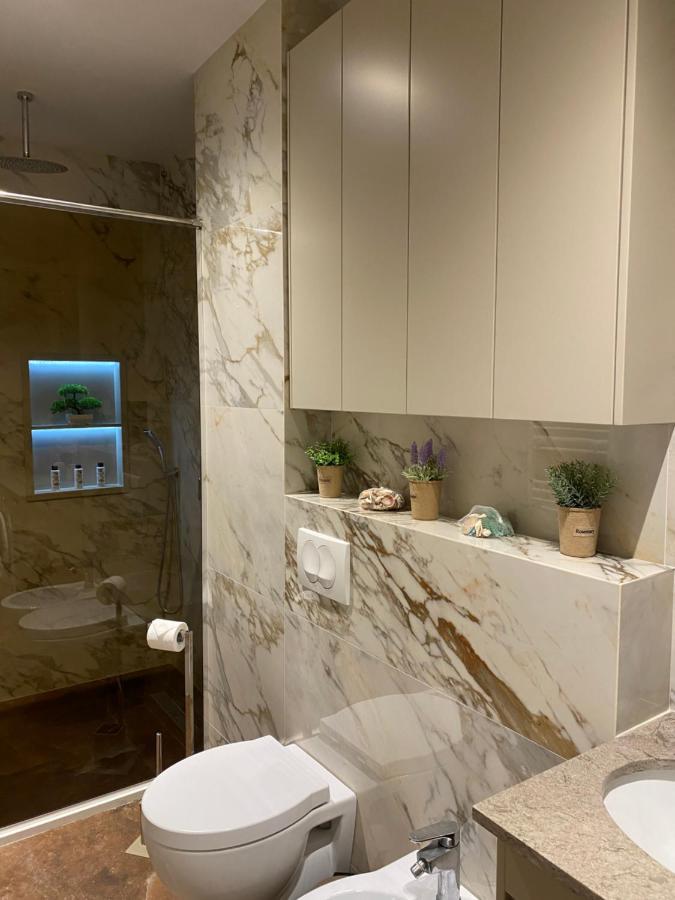 Comfort Apartament 21 Durrës Exteriör bild